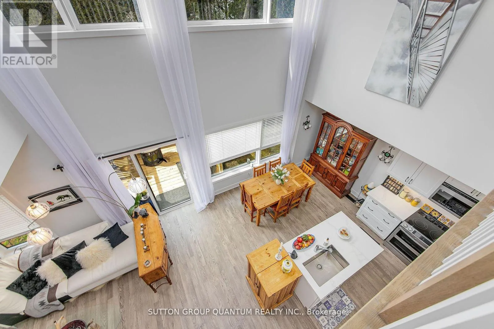 35 RUBY CRESCENT