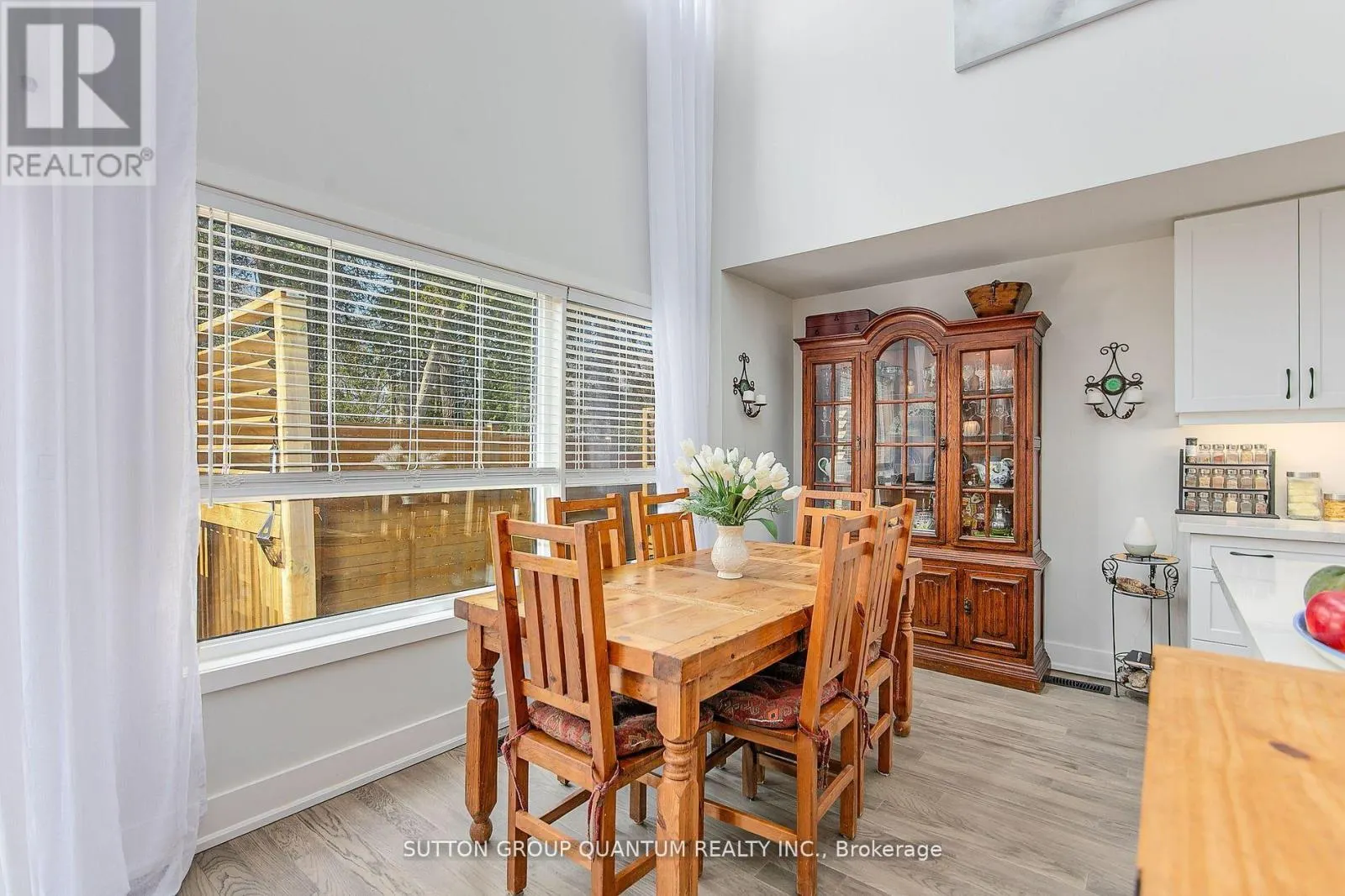 35 RUBY CRESCENT