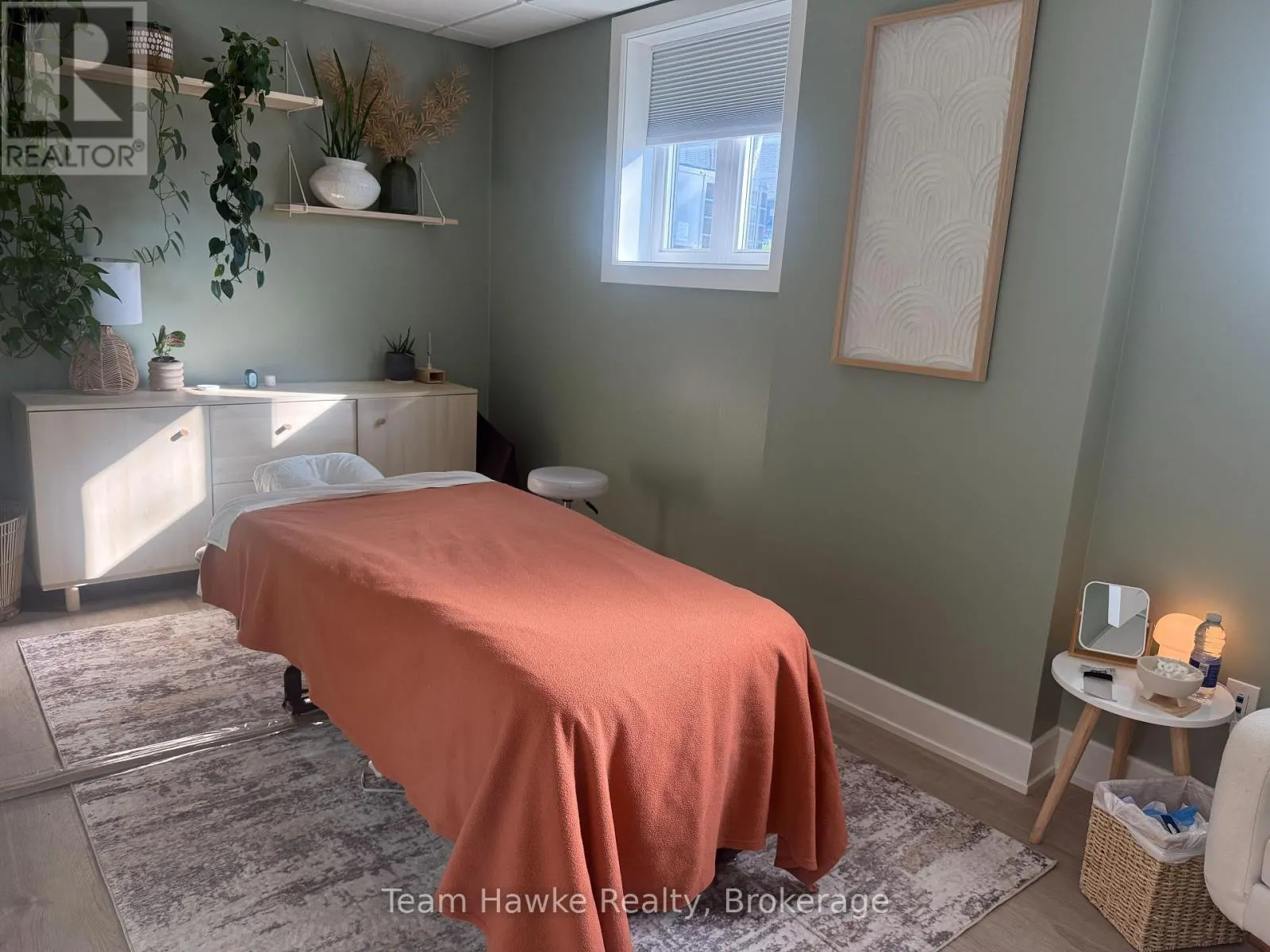 1 WEST - 366 MIDLAND AVENUE #1 West