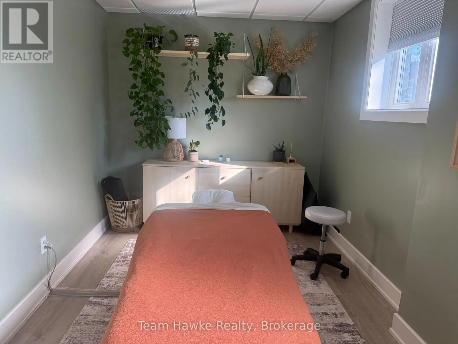 1 WEST - 366 MIDLAND AVENUE #1 West