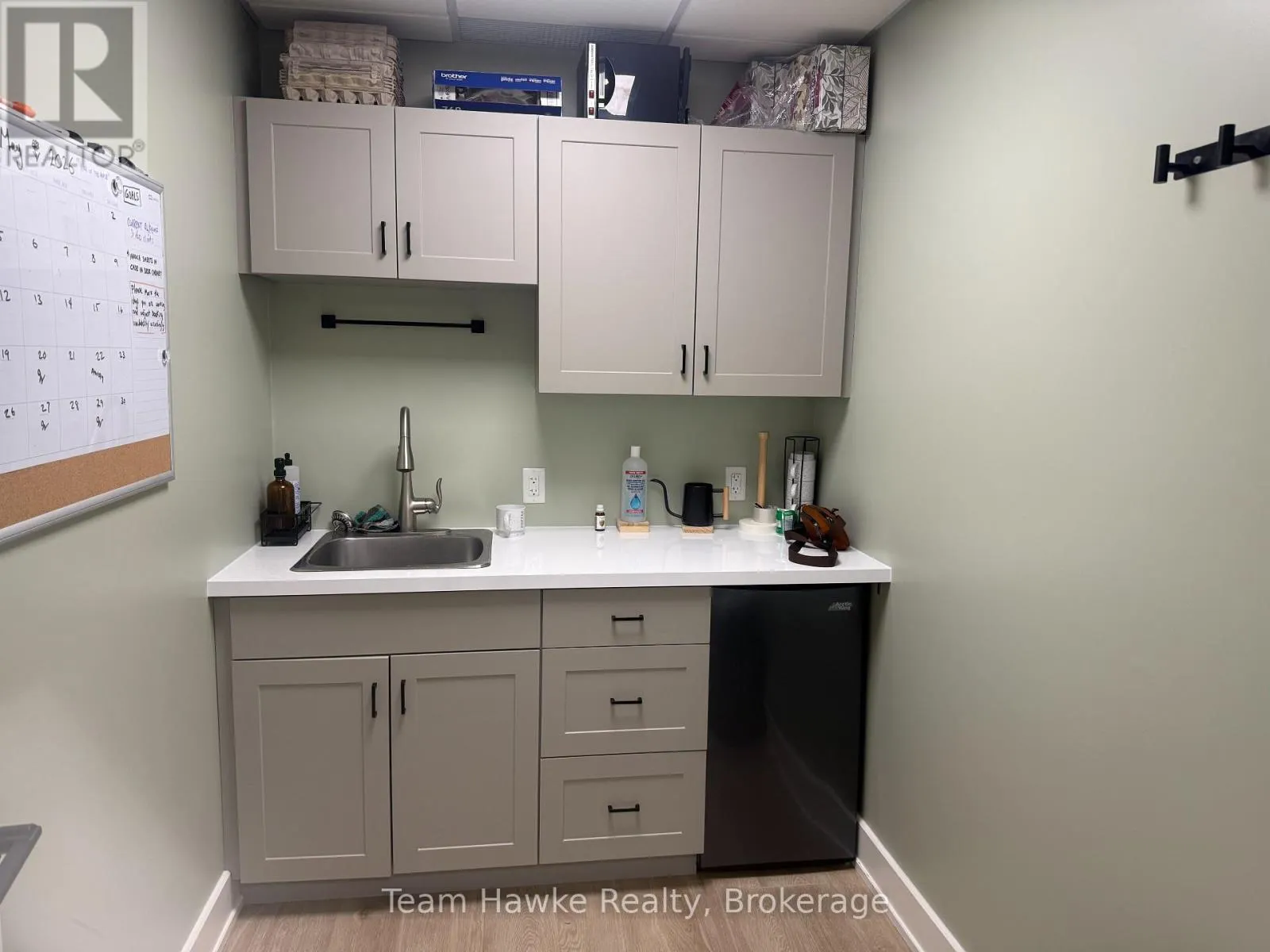 1 WEST - 366 MIDLAND AVENUE #1 West