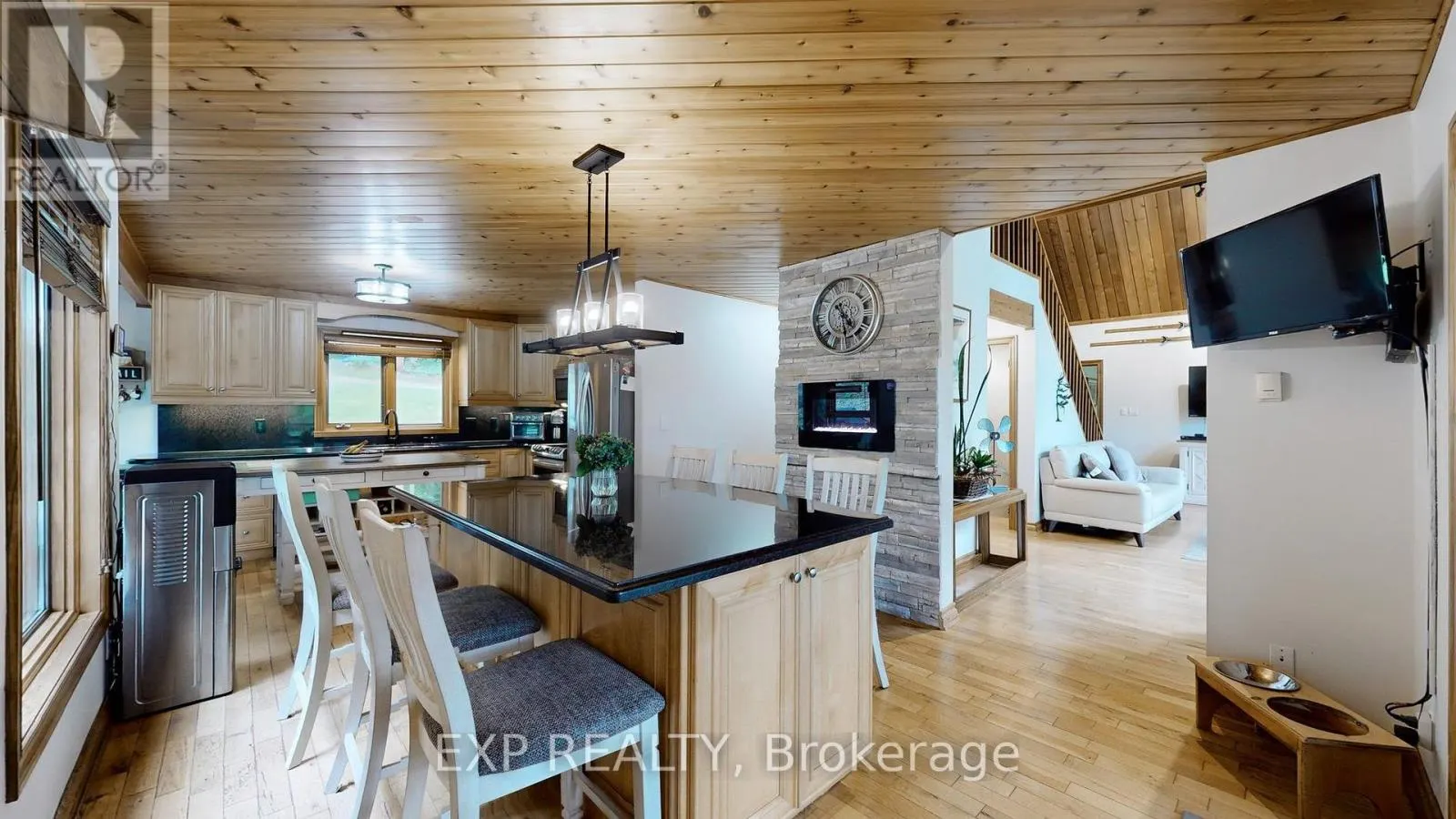3413 FLAT RAPIDS LANE