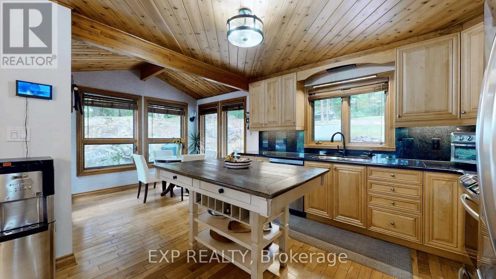 3413 FLAT RAPIDS LANE