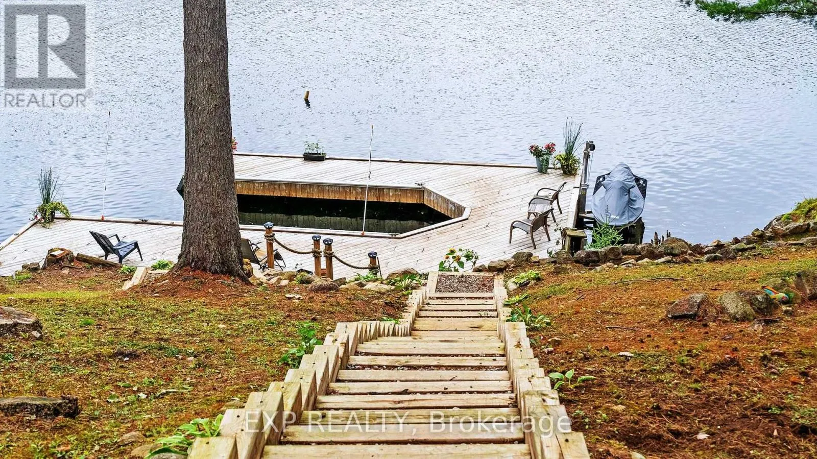 3413 FLAT RAPIDS LANE
