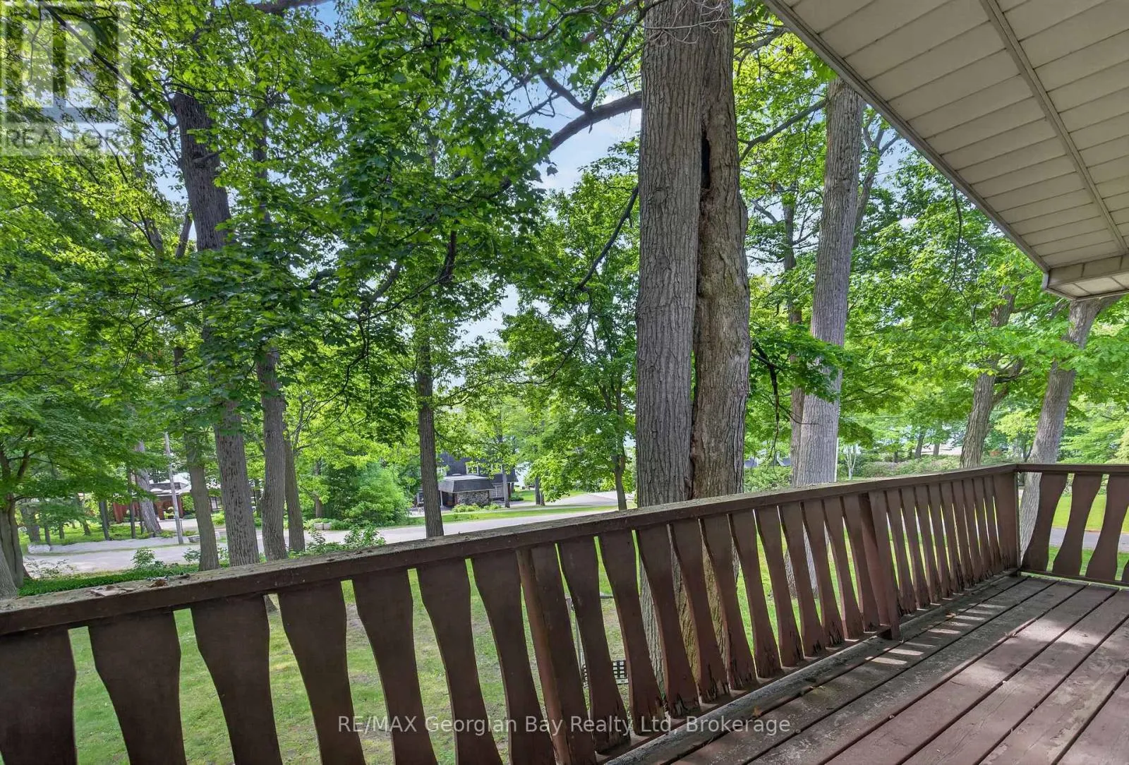 329 GLENBROOK DRIVE