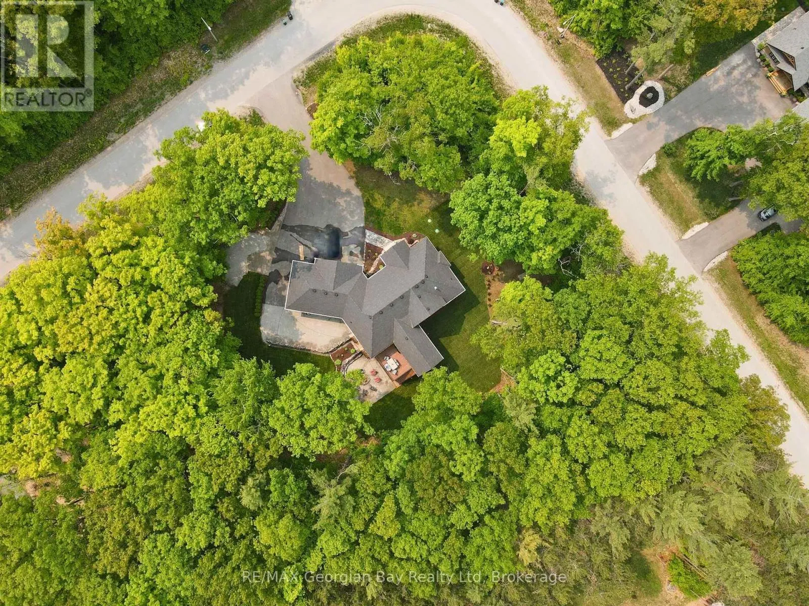 50 WINDERMERE CIRCLE