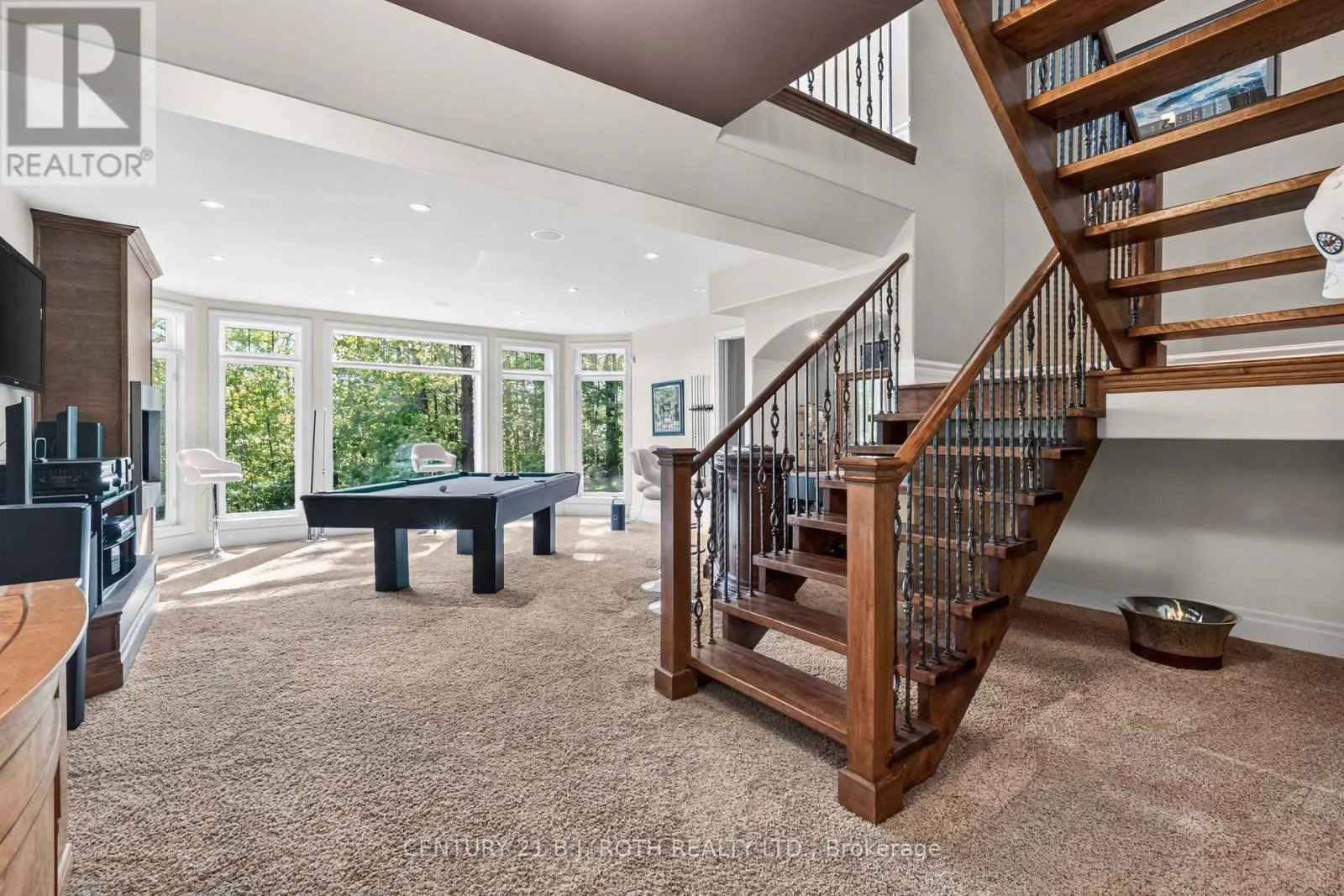 1 PIERCE COURT