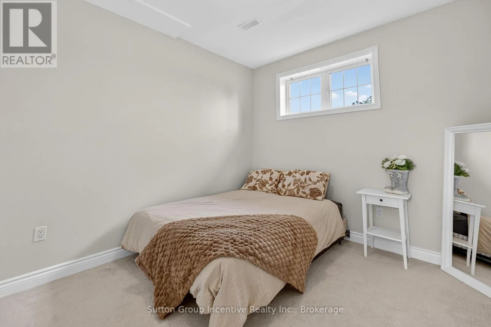 5 MARL CREEK DRIVE