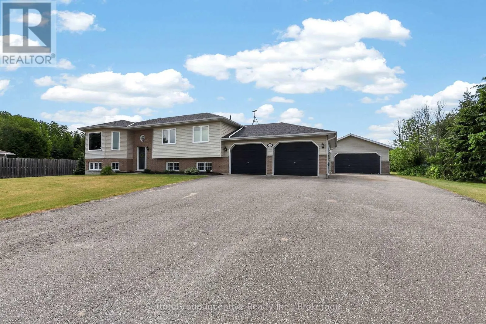 5 MARL CREEK DRIVE