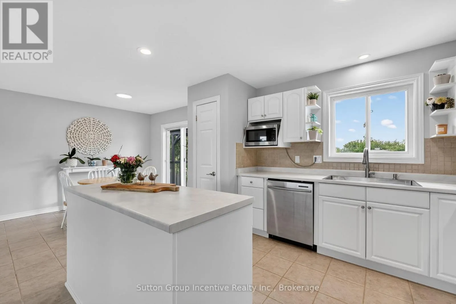 5 MARL CREEK DRIVE