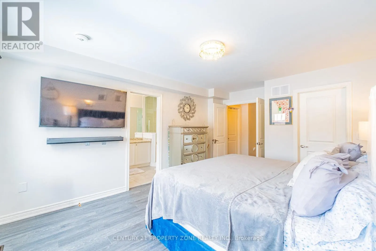 22 CHURCHLEA MEWS