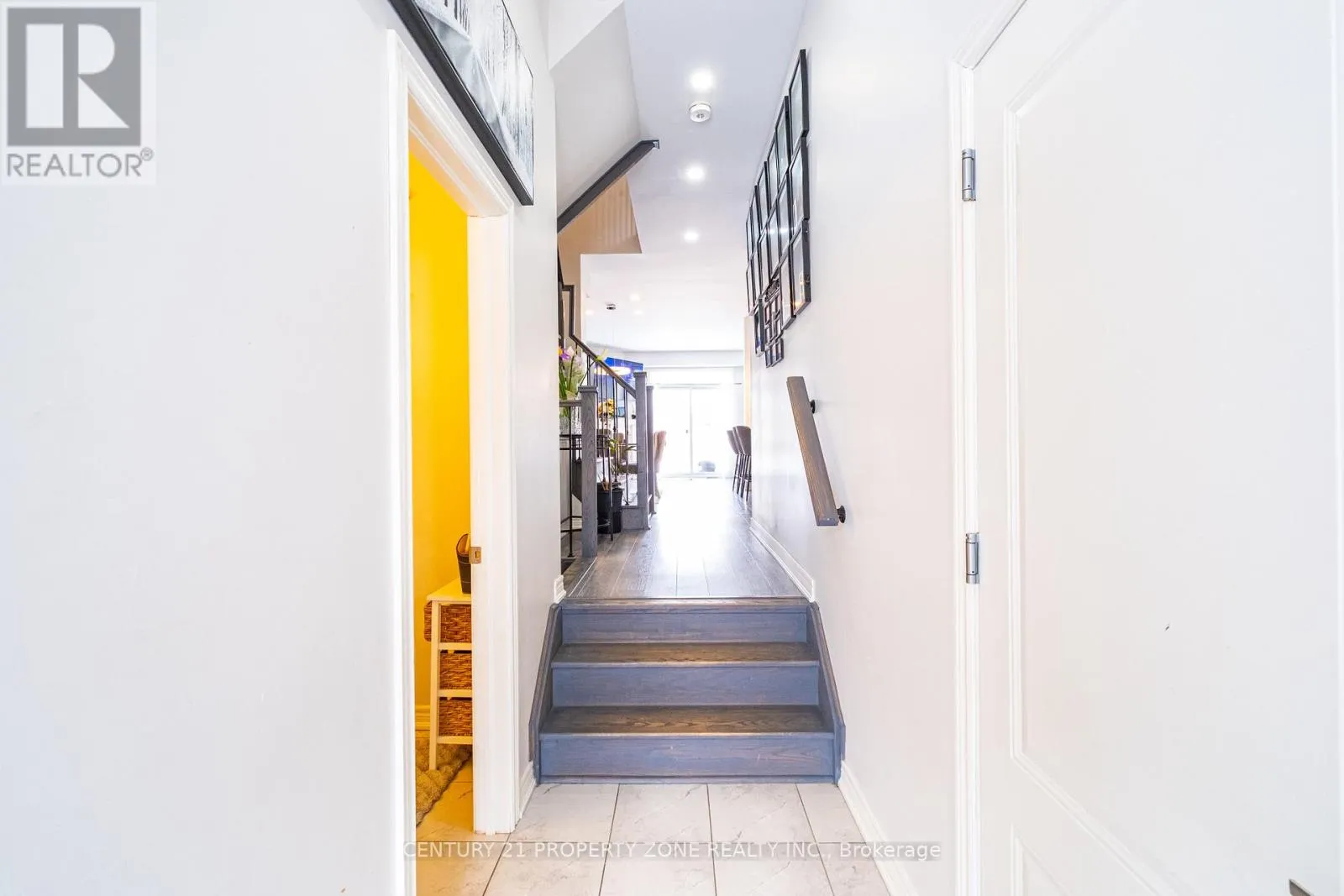 22 CHURCHLEA MEWS