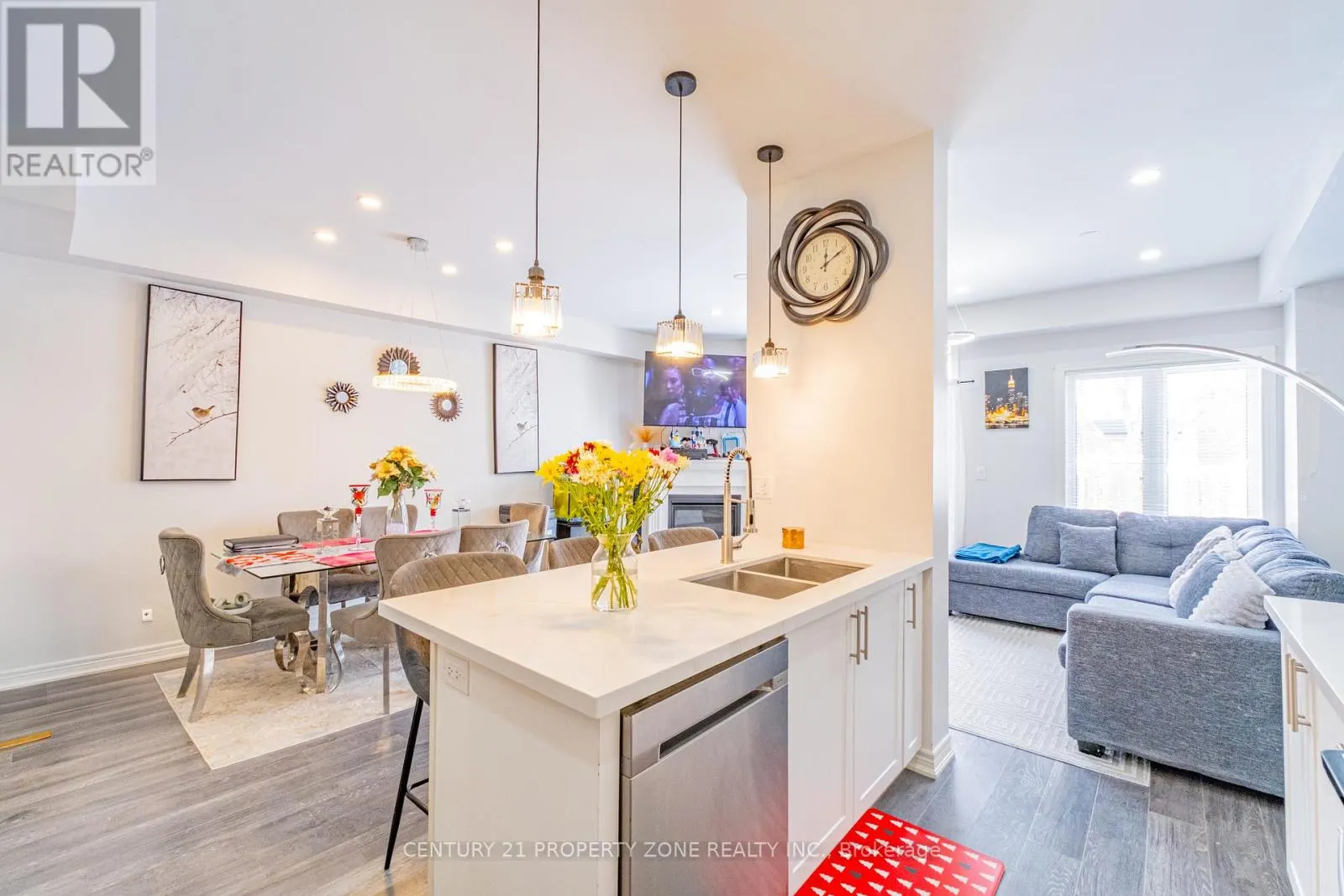22 CHURCHLEA MEWS