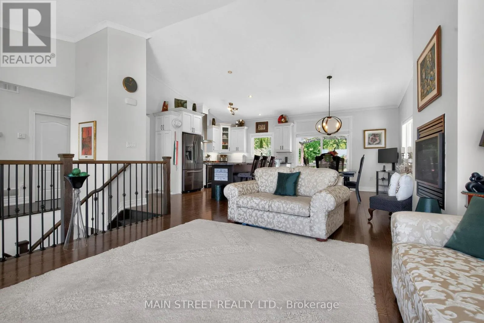 644 TAYLOR DRIVE