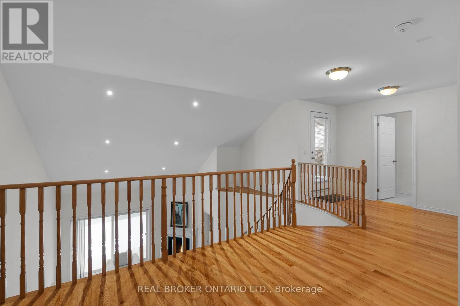3317 SUMMERHILL WAY