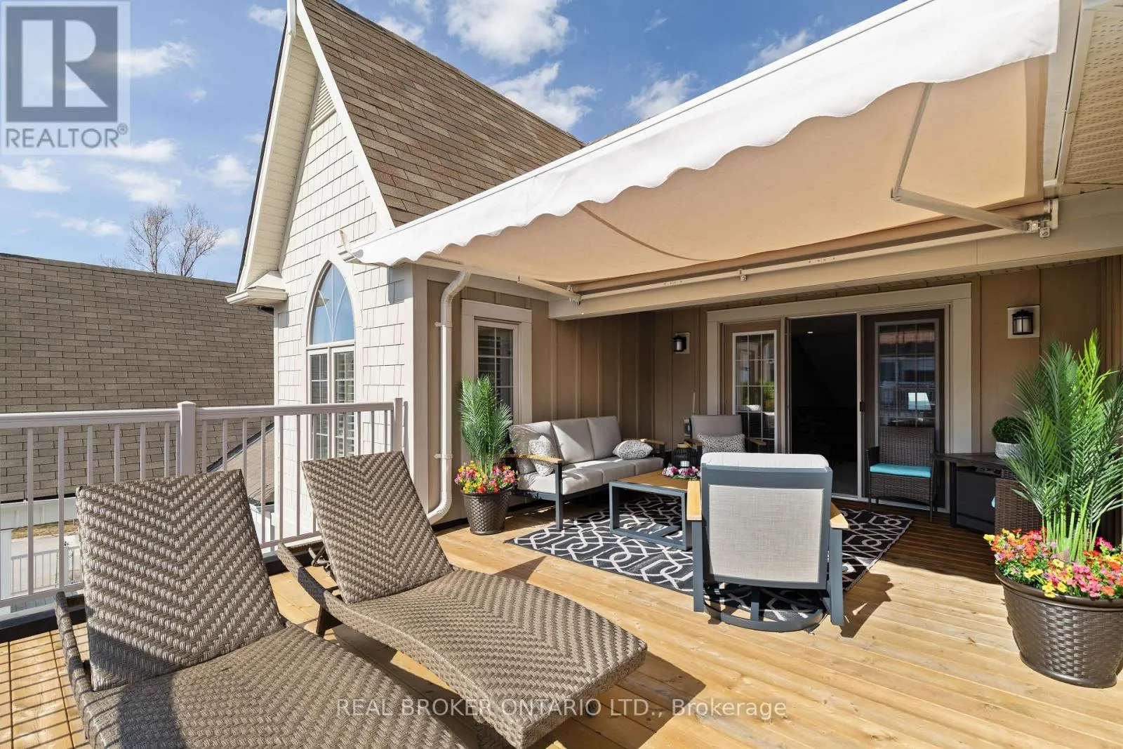 3321 BEACH CLUB BOULEVARD
