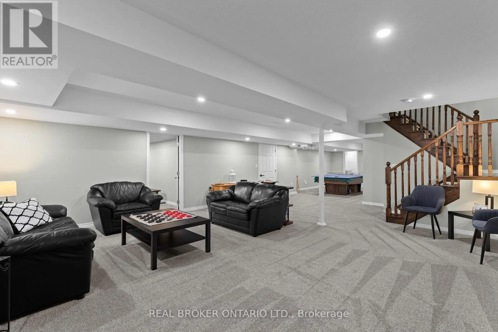 3321 BEACH CLUB BOULEVARD