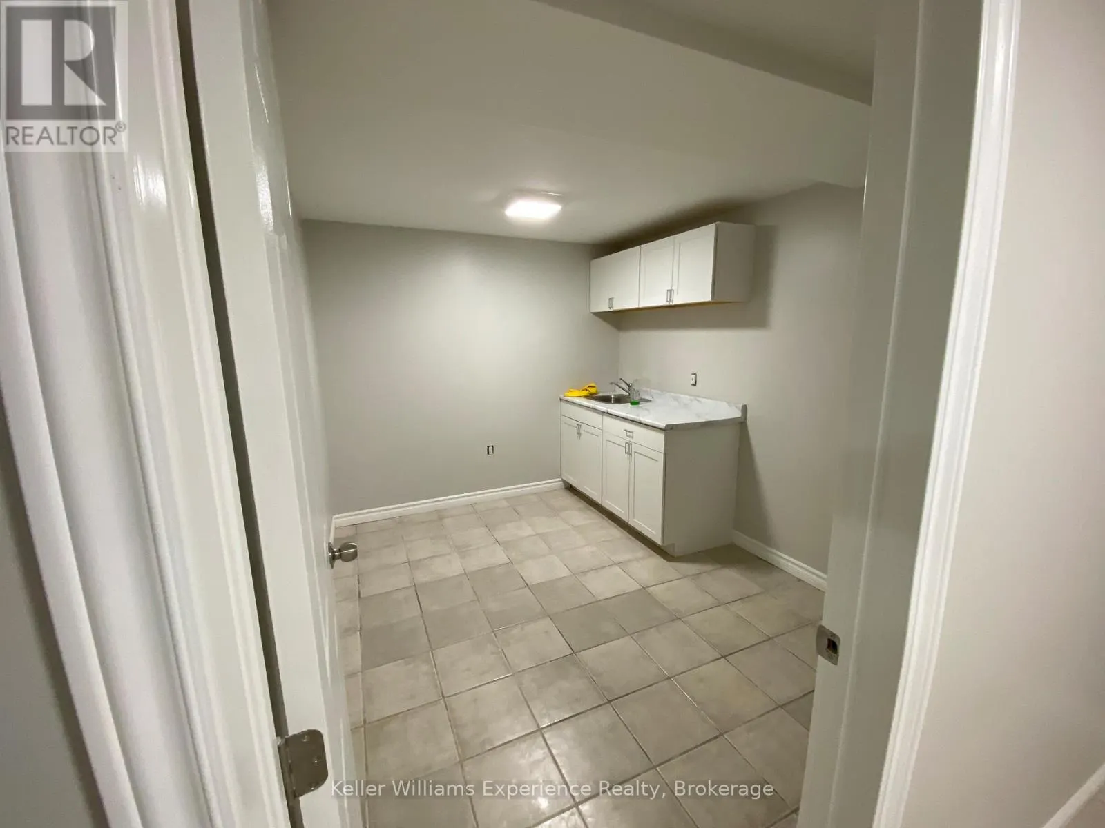 BSMT - 347 KING STREET #Bsmt