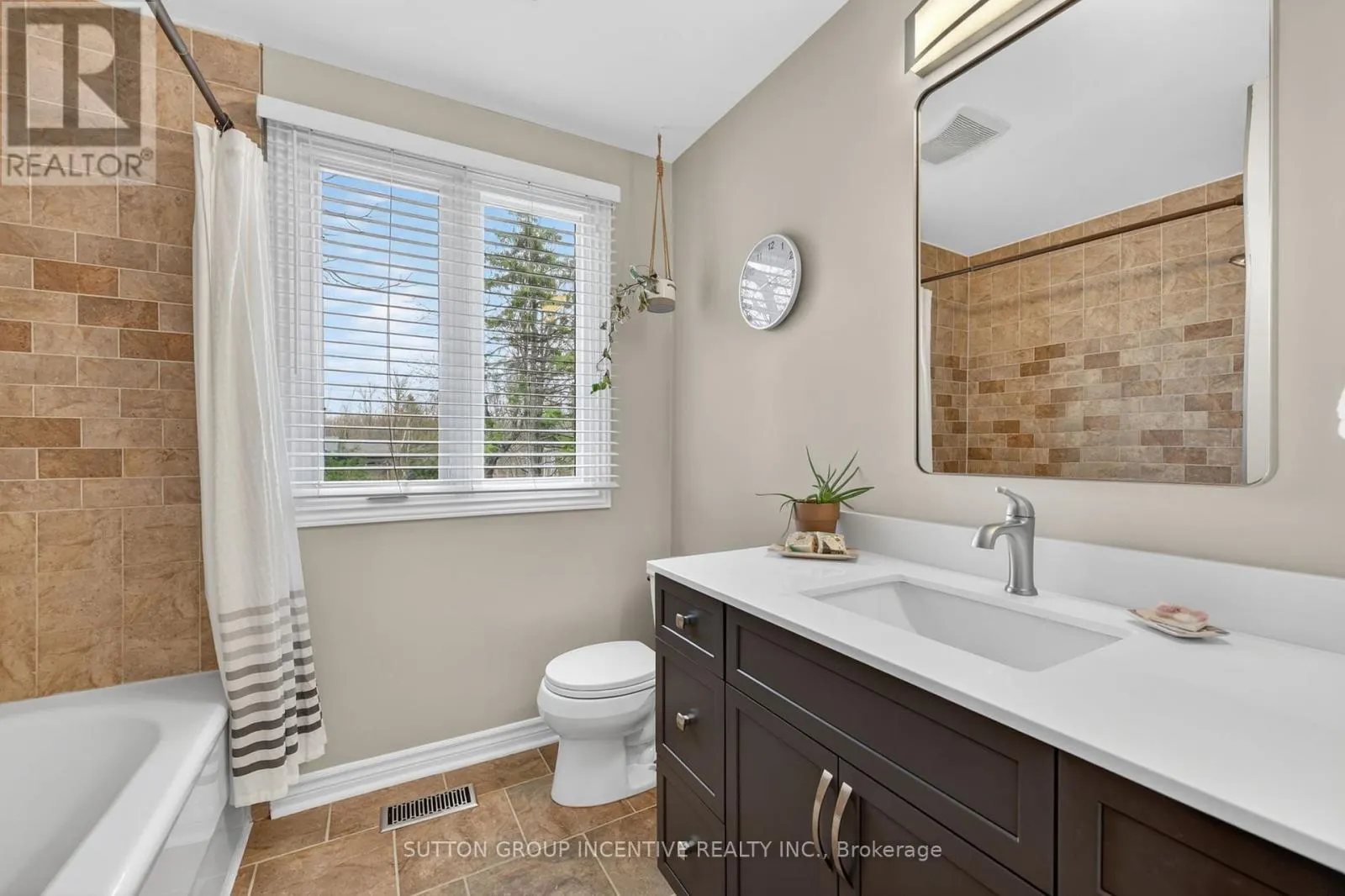 10 SPRINGHOME ROAD