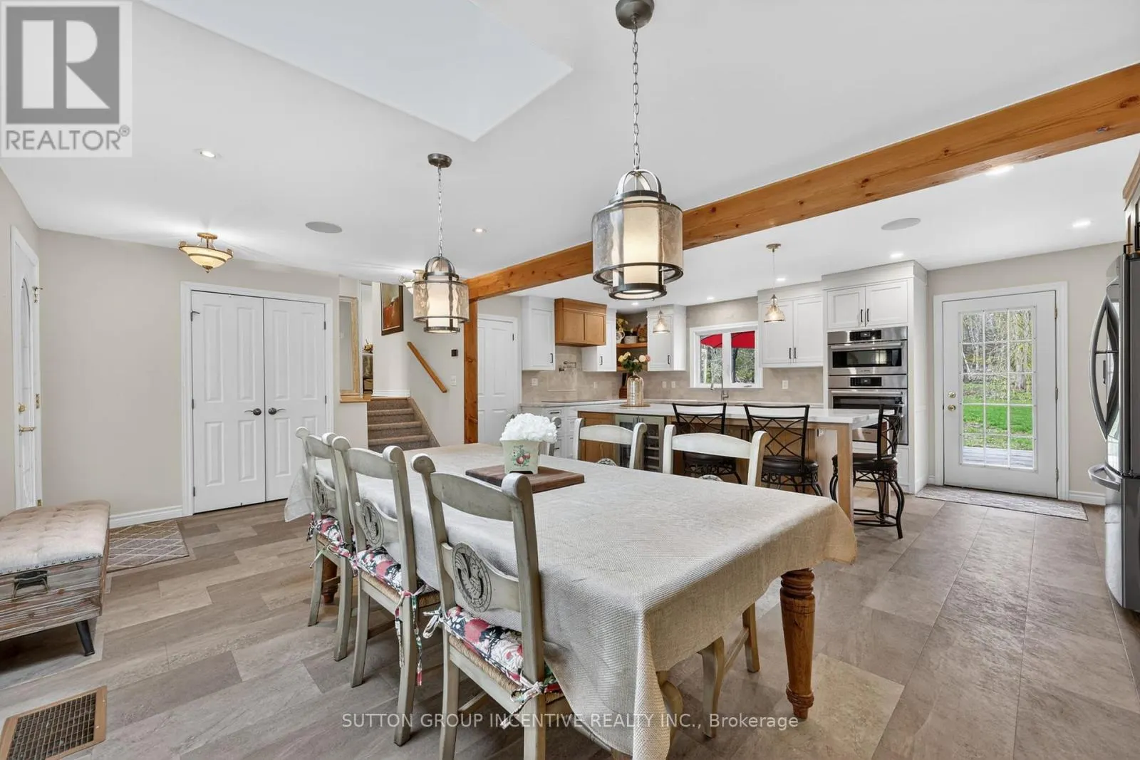10 SPRINGHOME ROAD