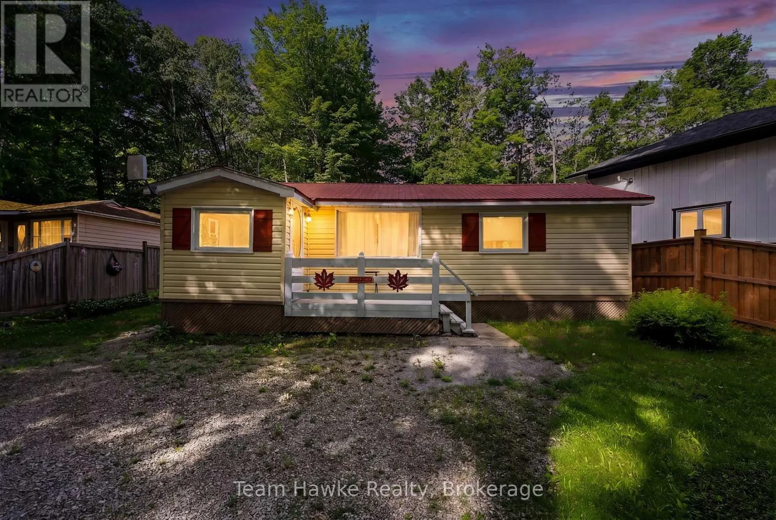 48 MCARTHUR DRIVE
