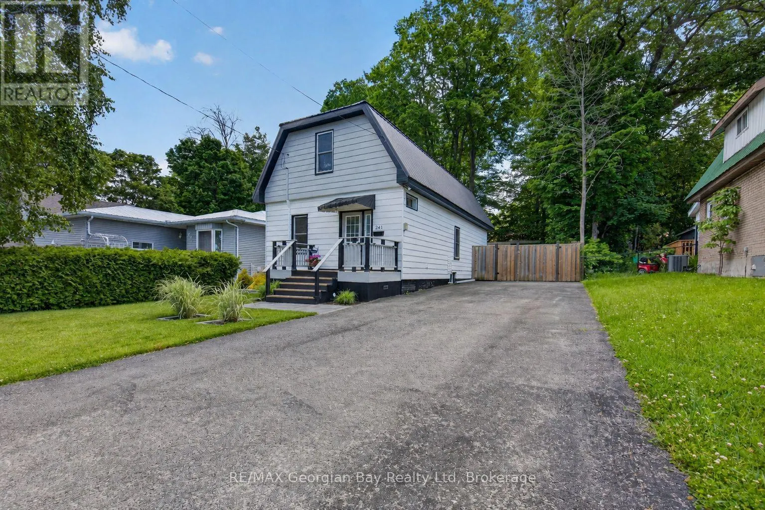 241 DONALDA STREET