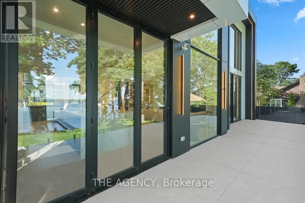2707 LAKESIDE DRIVE