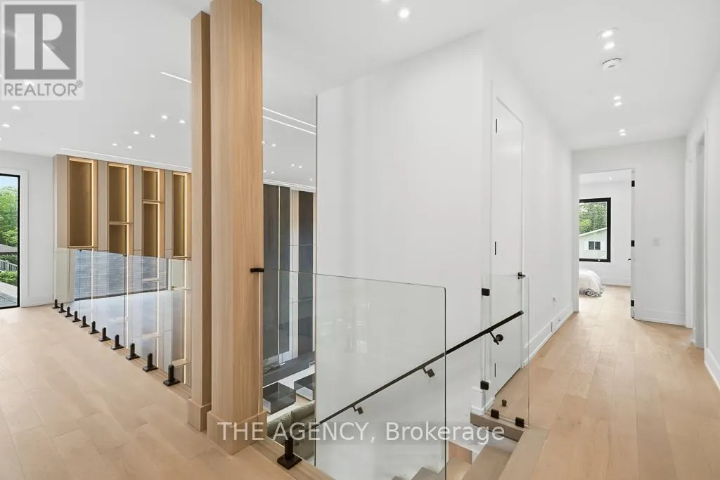 2707 LAKESIDE DRIVE