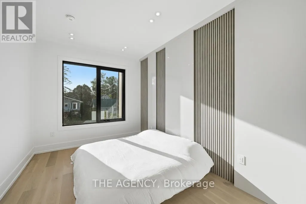 2707 LAKESIDE DRIVE
