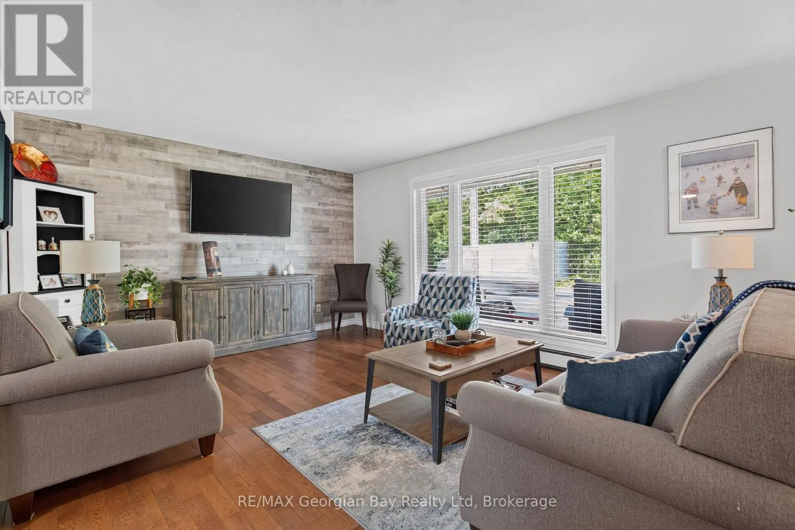 71 LORNE AVENUE