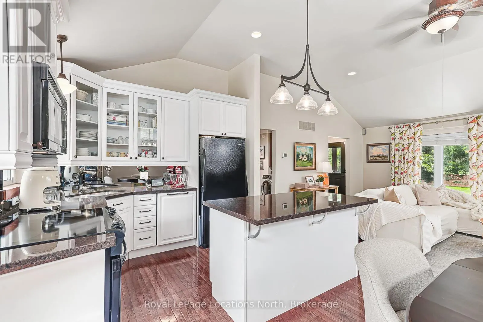 8366 POPLAR SIDE ROAD