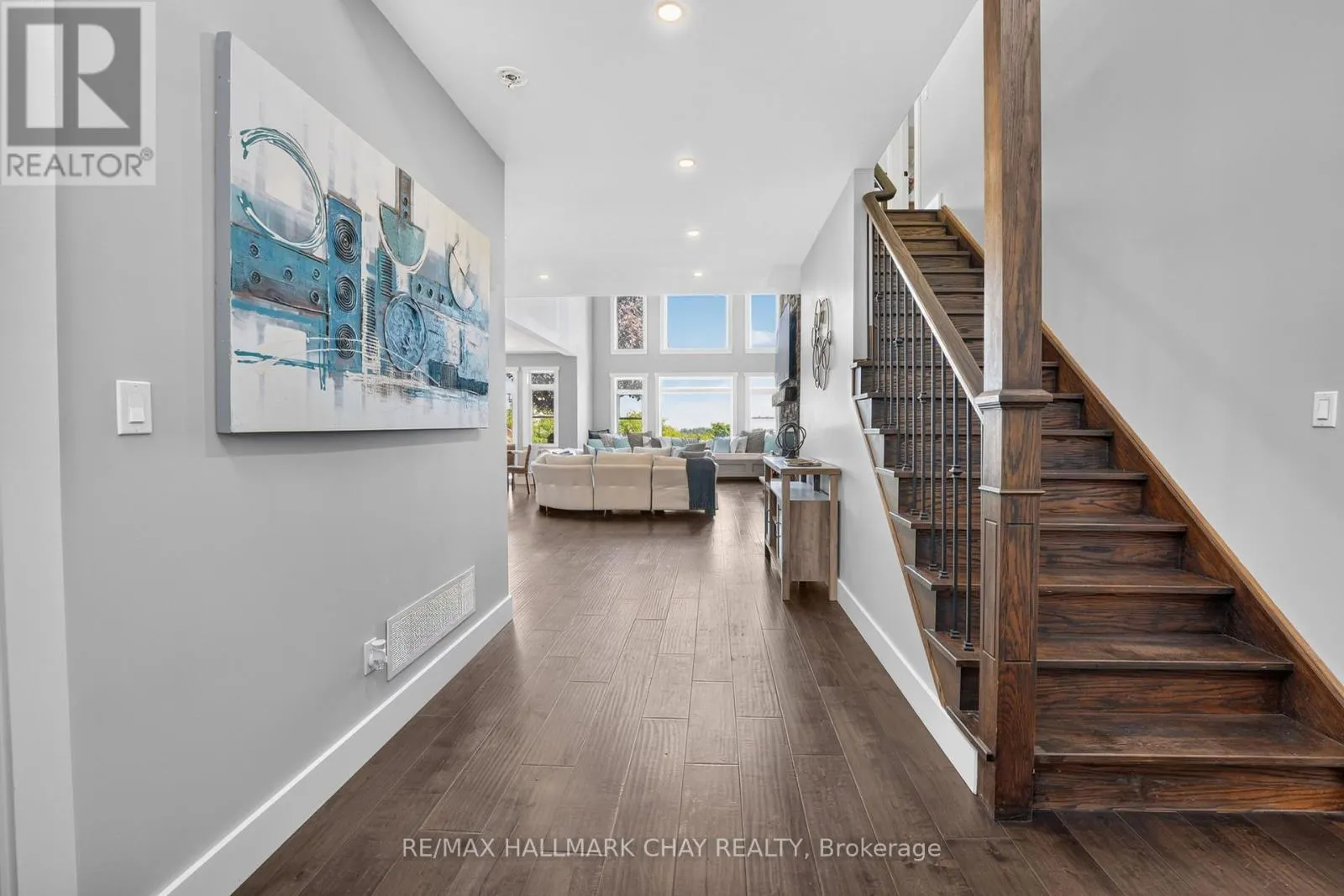 465 MOONEY CRESCENT