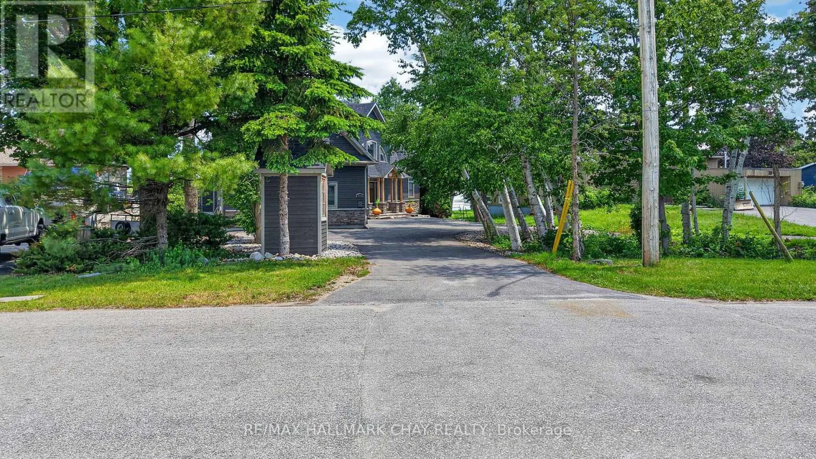 465 MOONEY CRESCENT