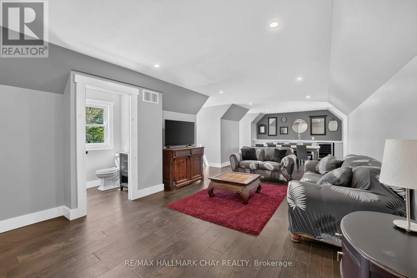 465 MOONEY CRESCENT
