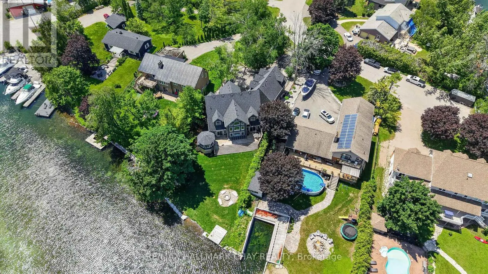 465 MOONEY CRESCENT