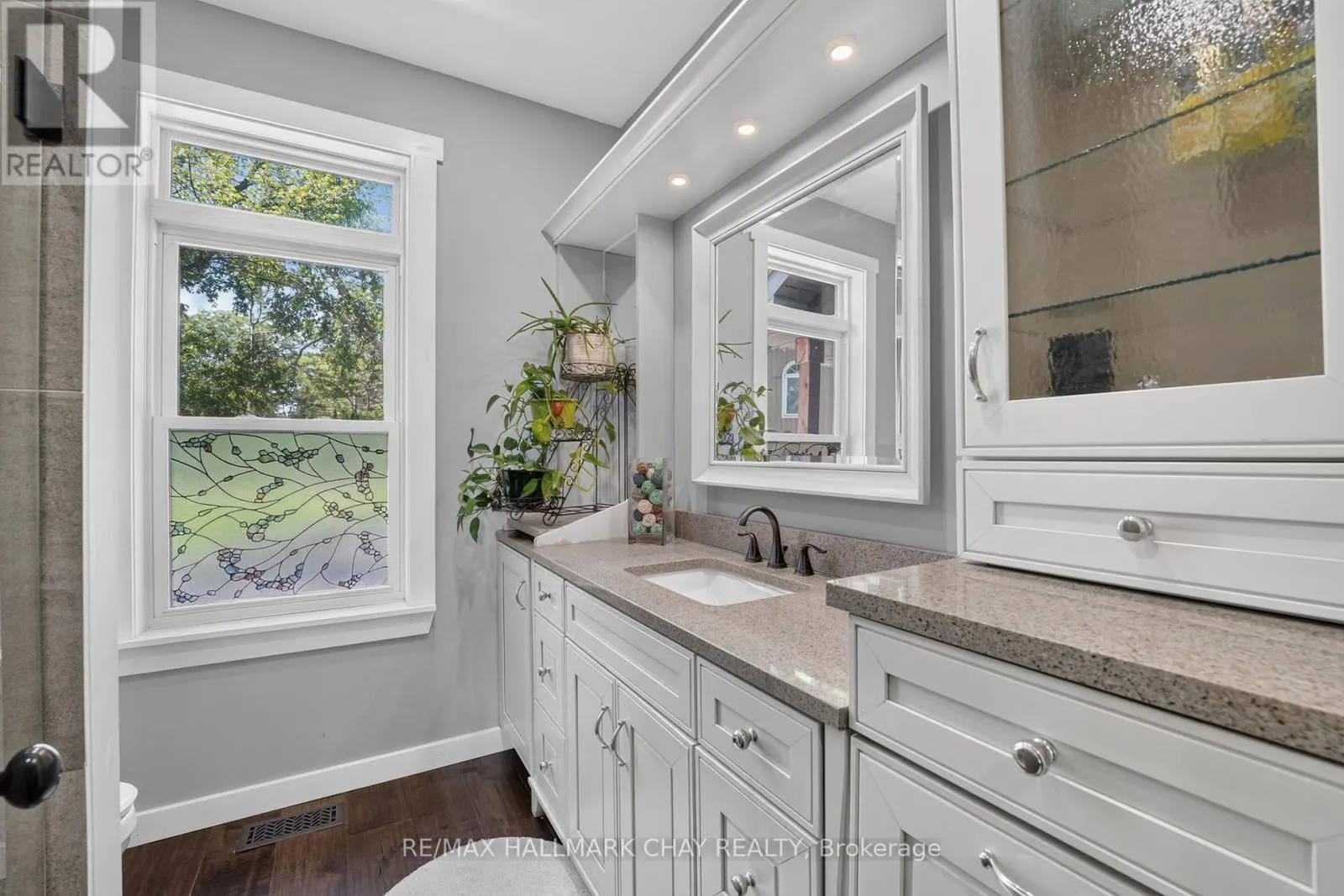 465 MOONEY CRESCENT