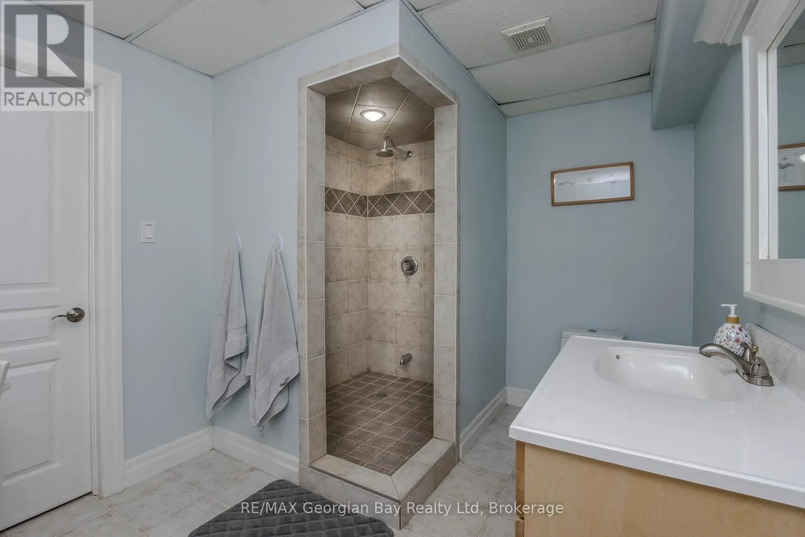 1620 GOLF LINK ROAD
