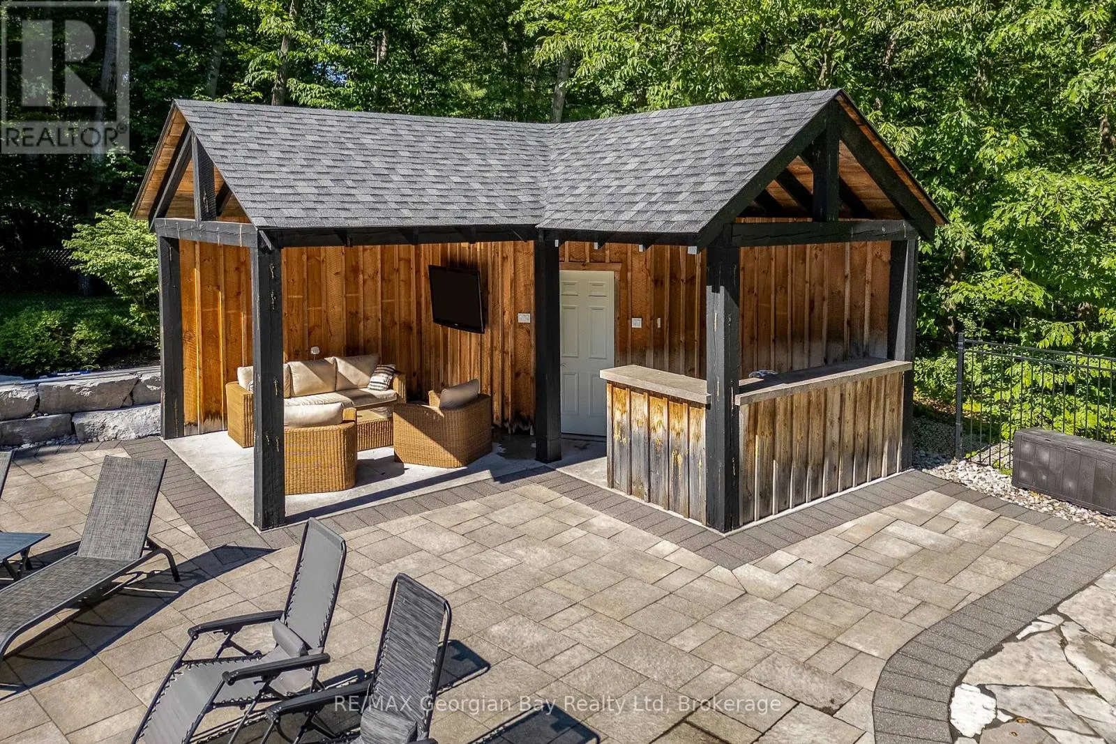1620 GOLF LINK ROAD