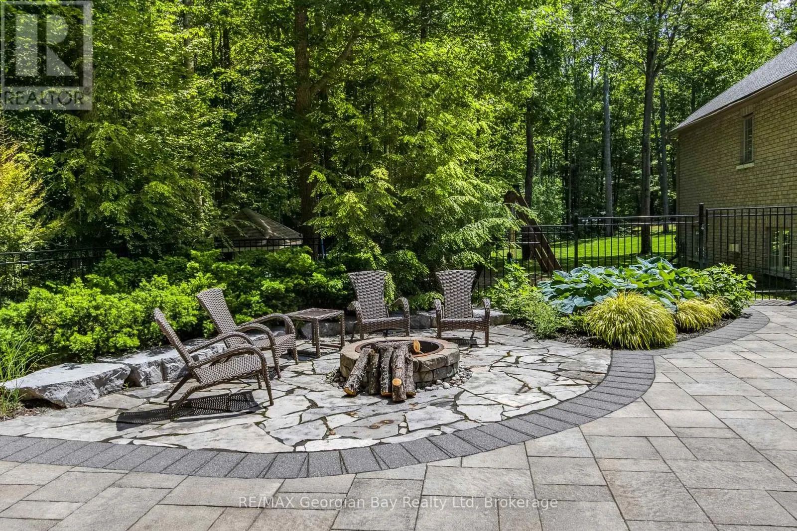 1620 GOLF LINK ROAD