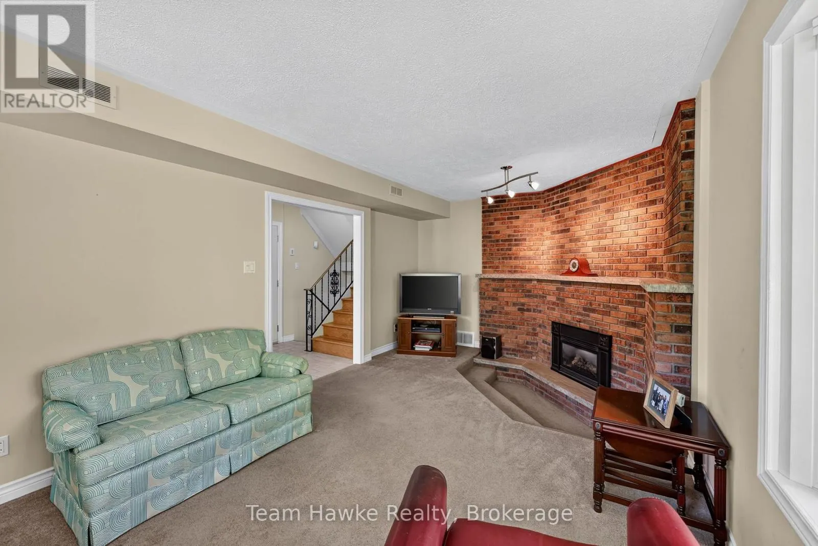 321 GLENBROOK DRIVE