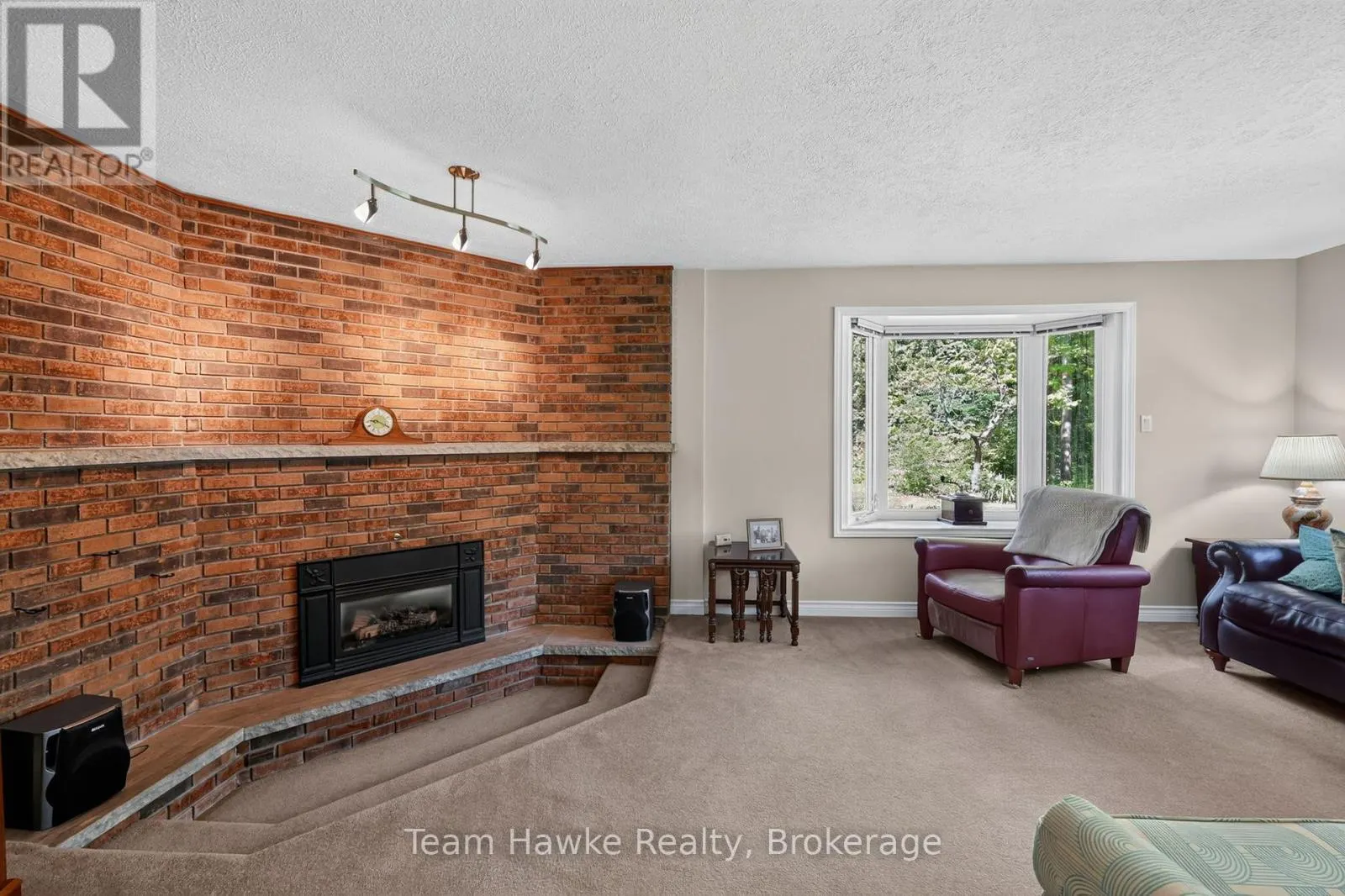 321 GLENBROOK DRIVE