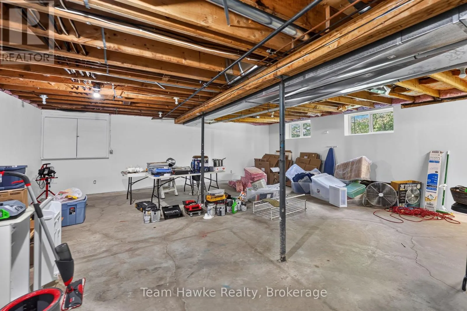 321 GLENBROOK DRIVE