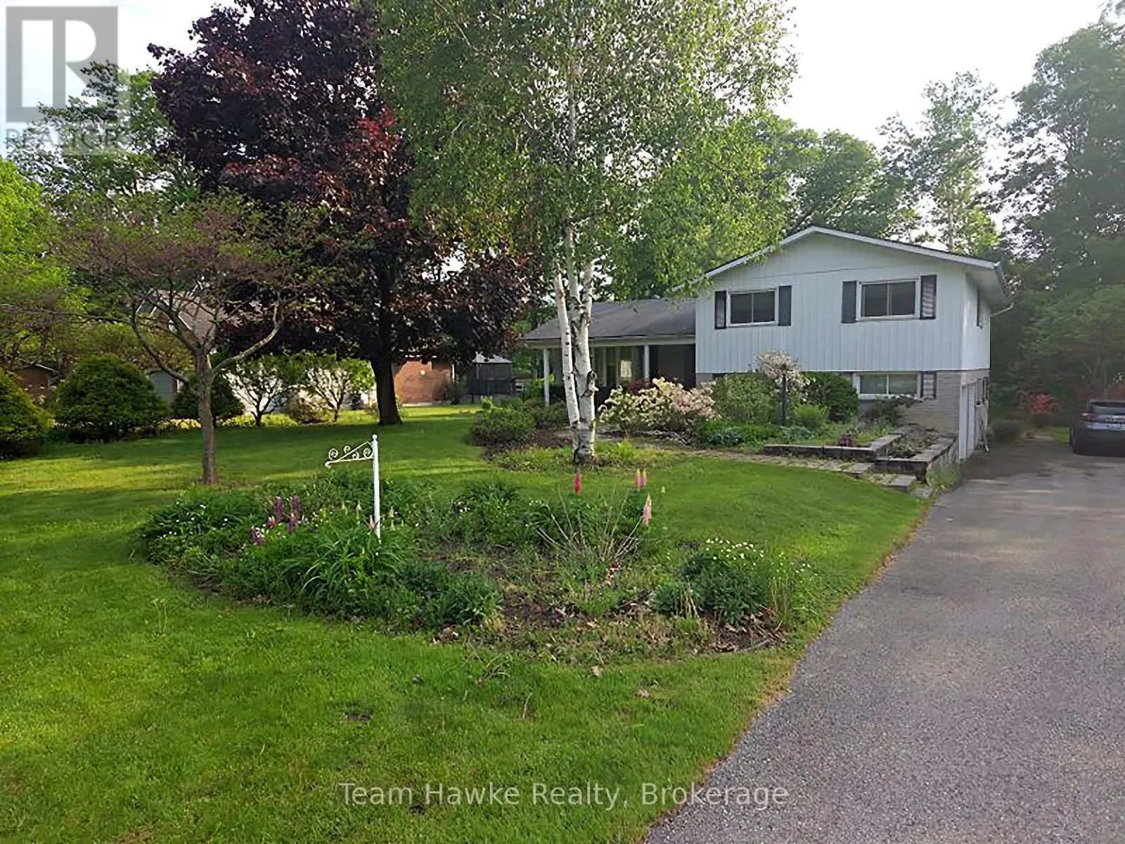321 GLENBROOK DRIVE