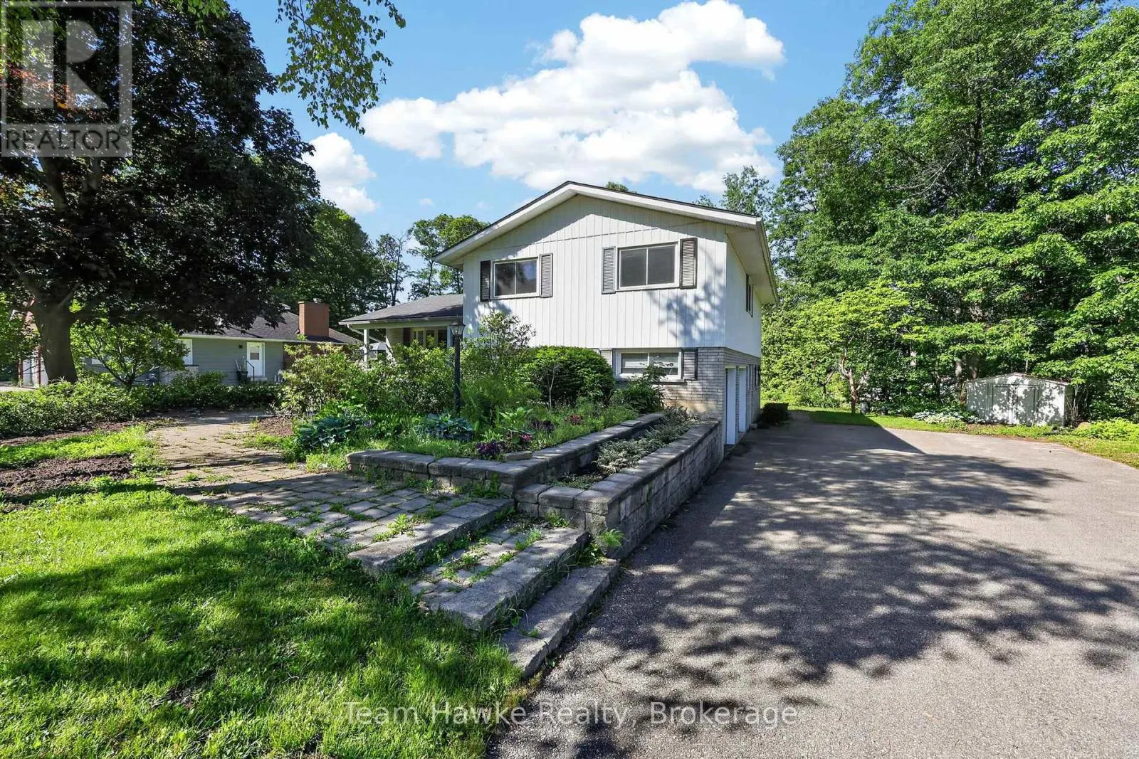 321 GLENBROOK DRIVE