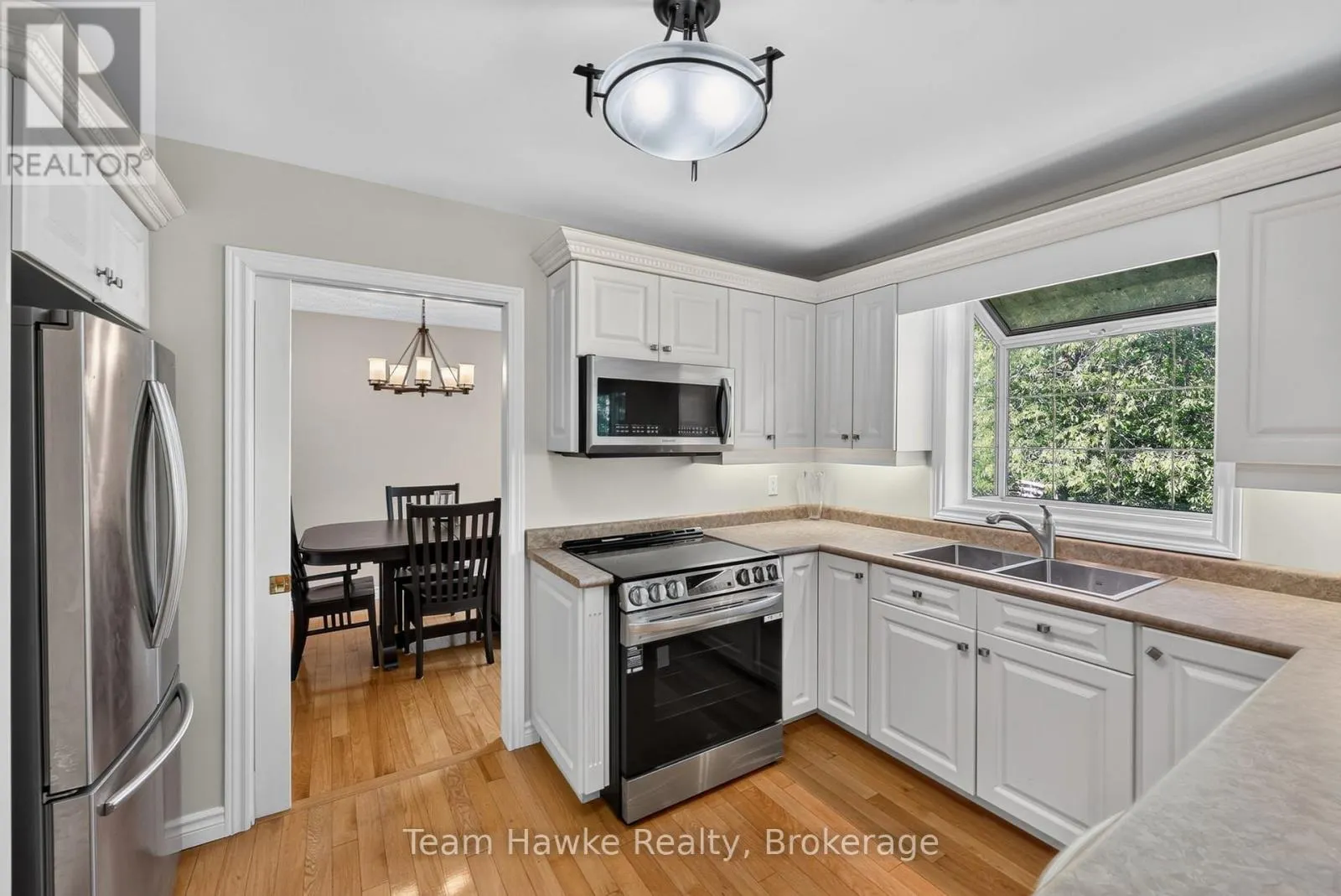 321 GLENBROOK DRIVE