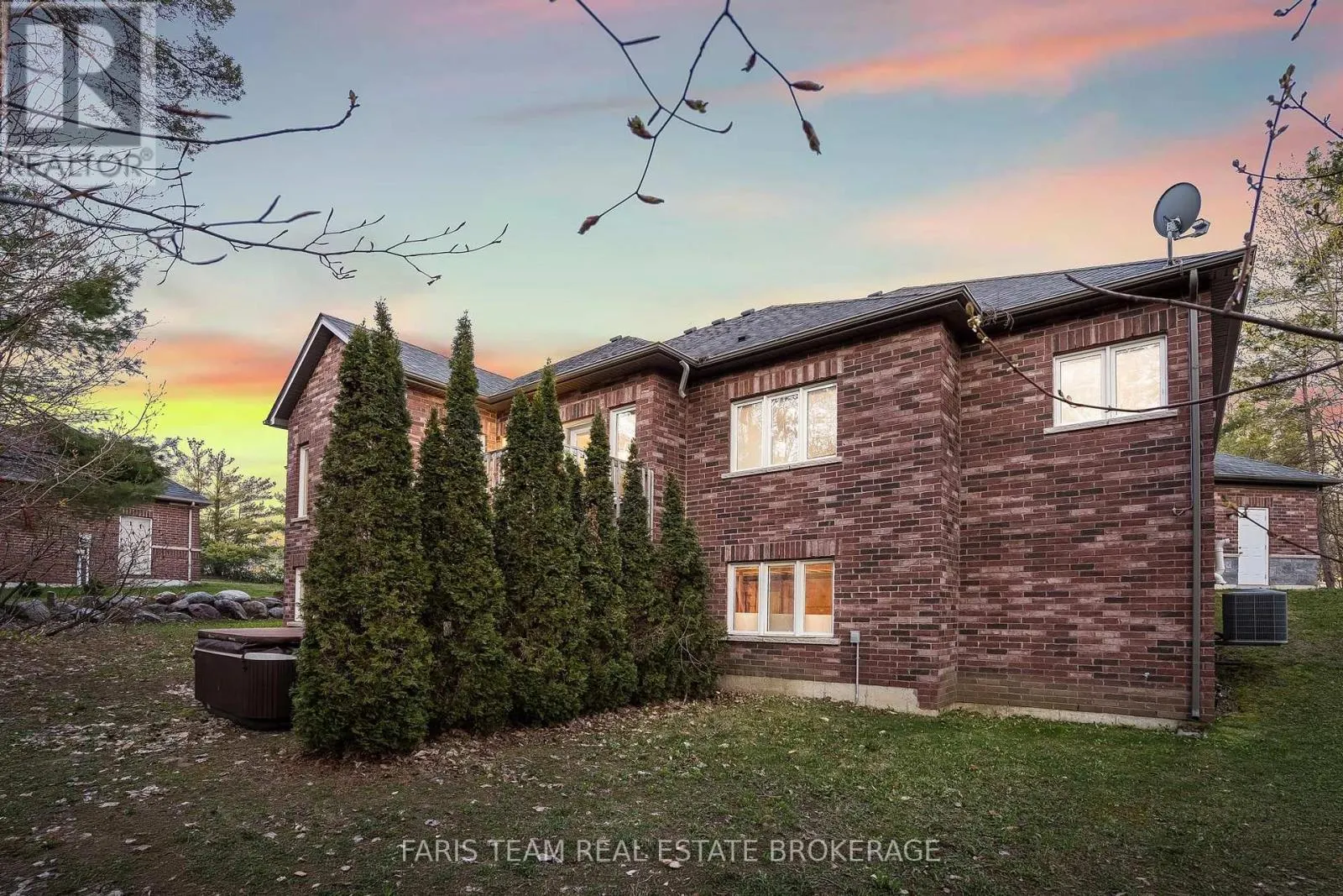 4 DIAMOND VALLEY DRIVE