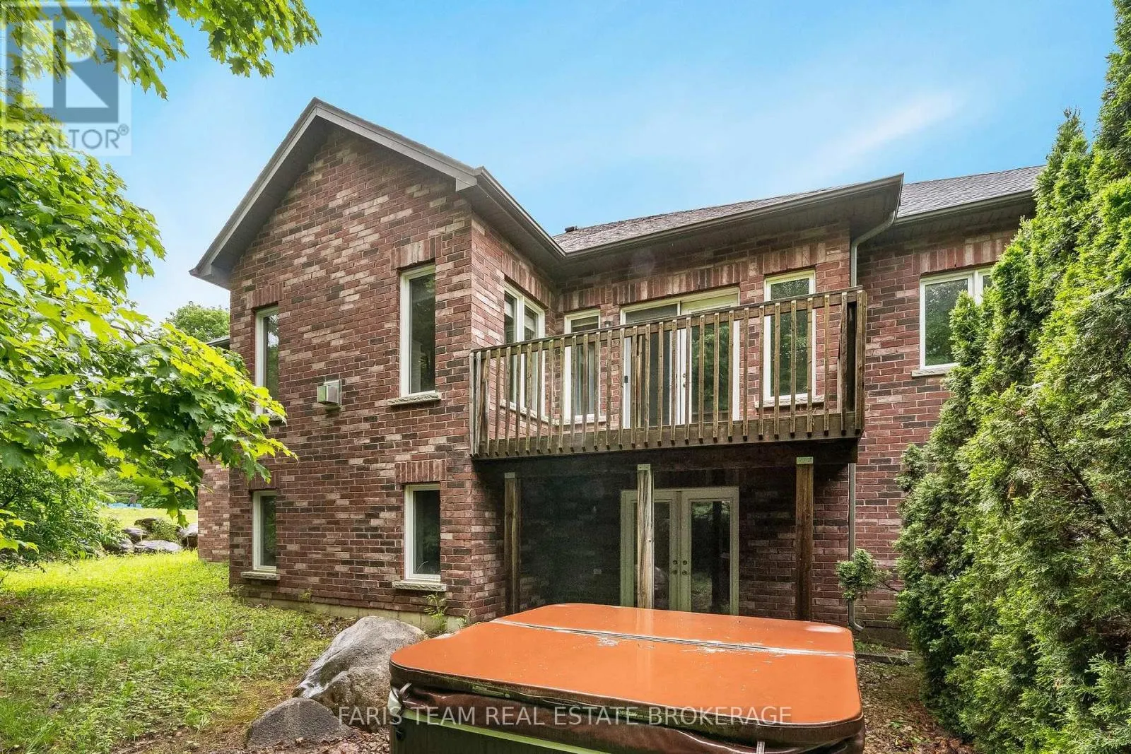 4 DIAMOND VALLEY DRIVE
