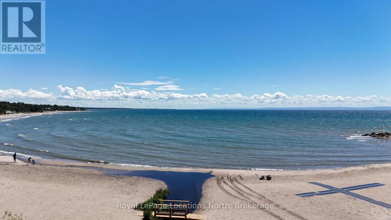 11 TINY BEACHES ROAD N