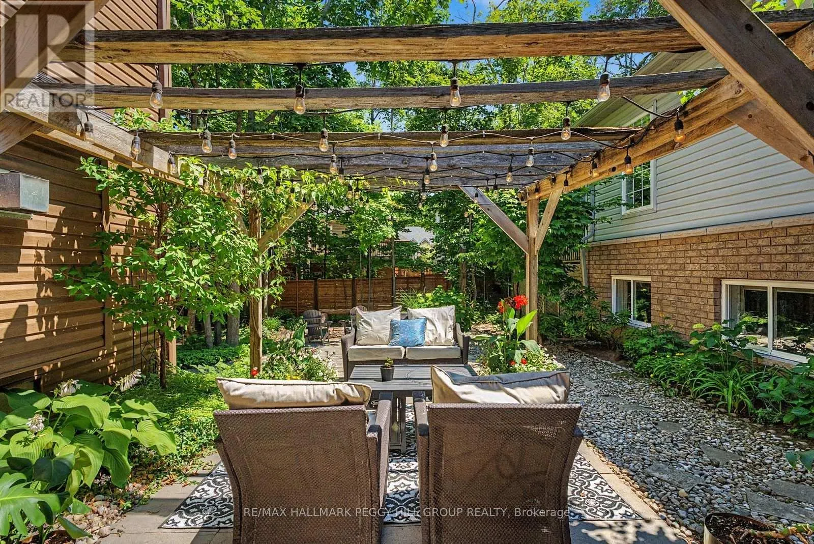 11 OAKMONT AVENUE