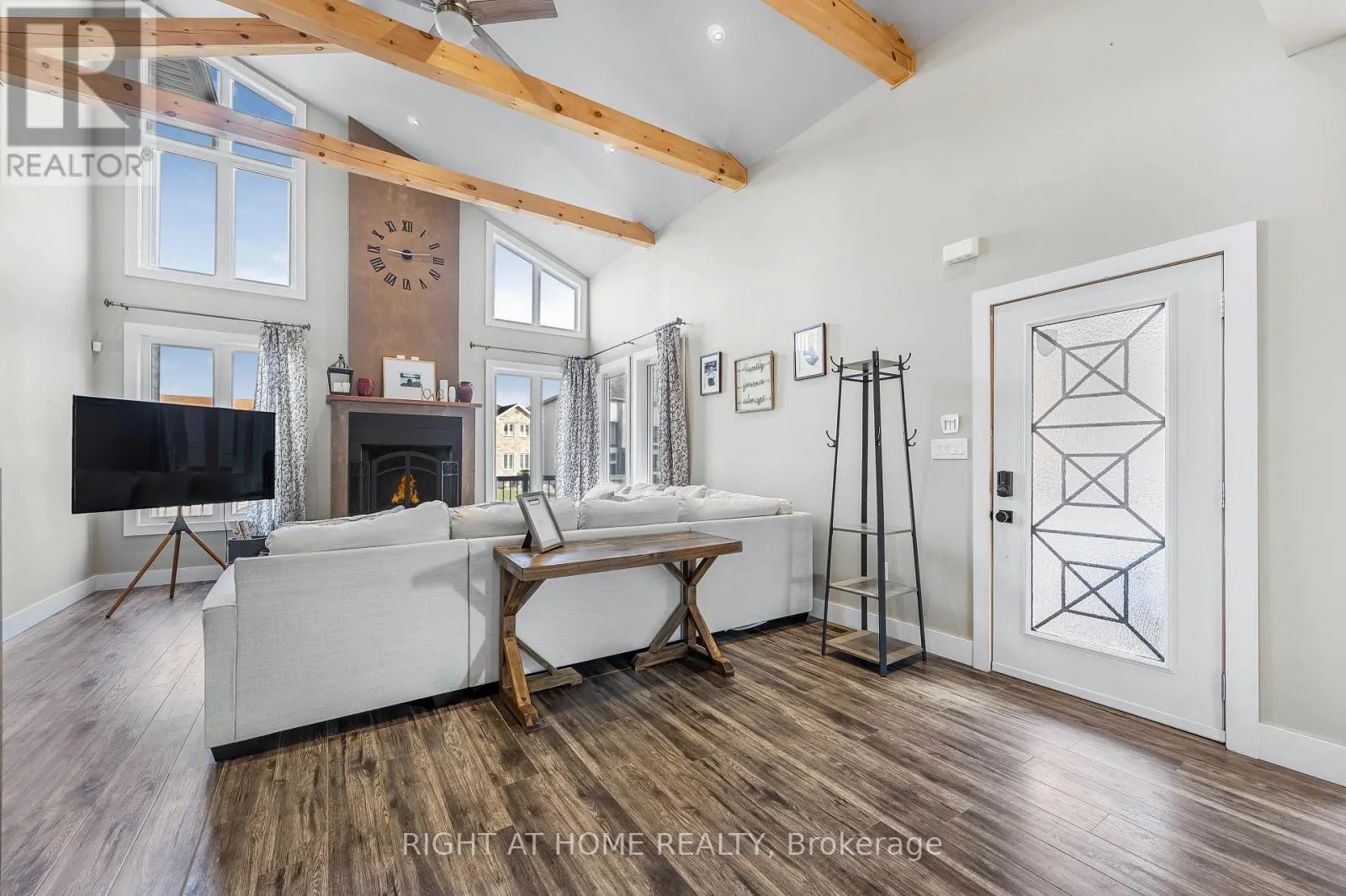 575 OLEARY LANE